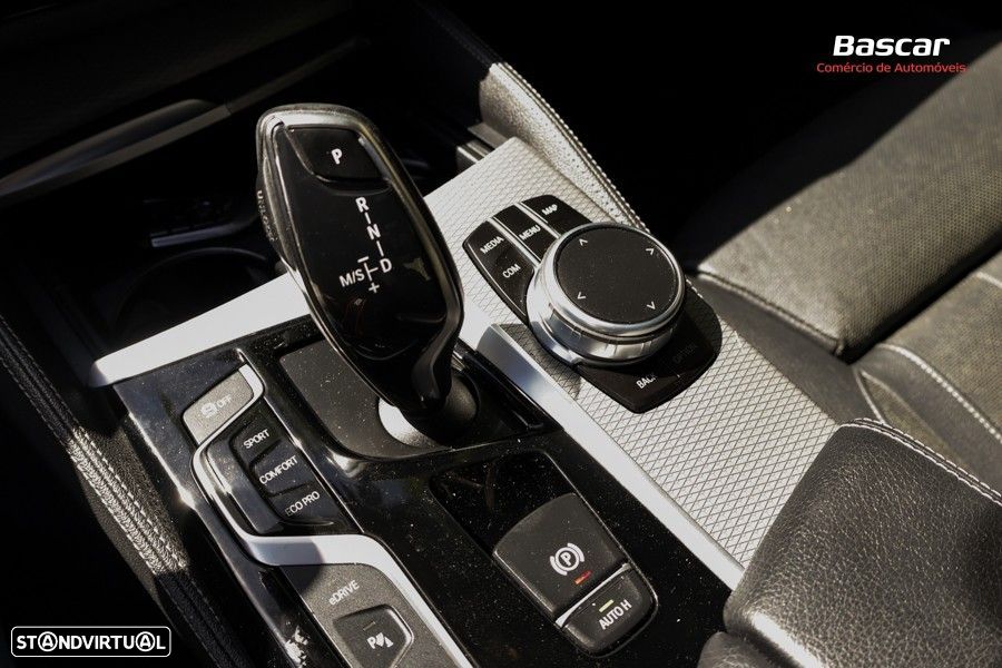 BMW 530 e iPerformance Pack M - 55