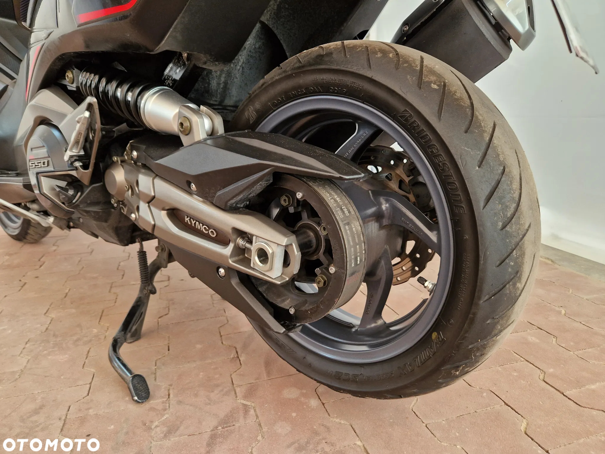 Kymco AK 550 - 25
