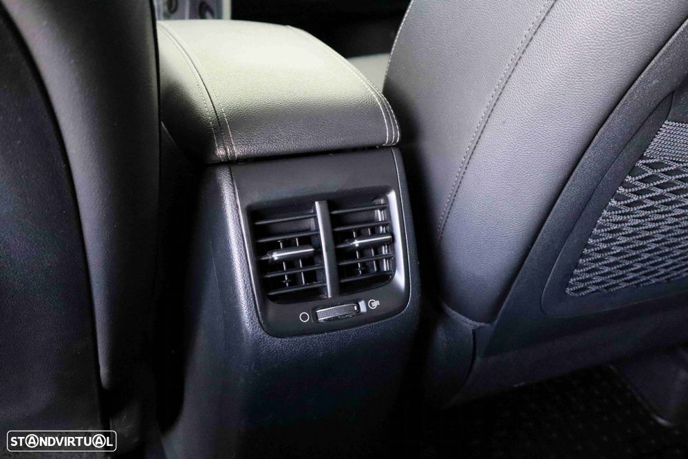 Kia Niro 1.6 GDi HEV - 46