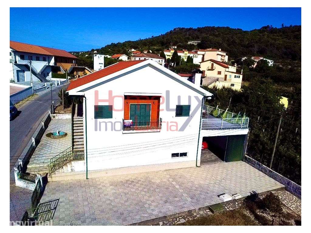 Moradia T4 para venda em Britiande, Lamego - Grande imagem: 4/41