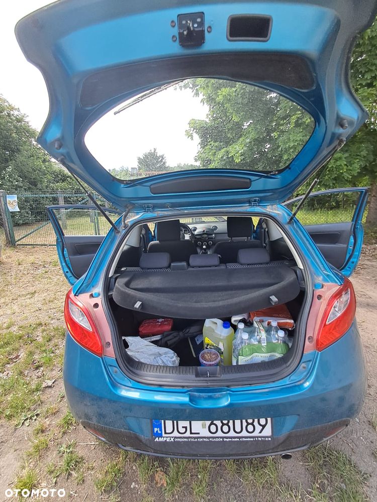 Mazda 2 - 5