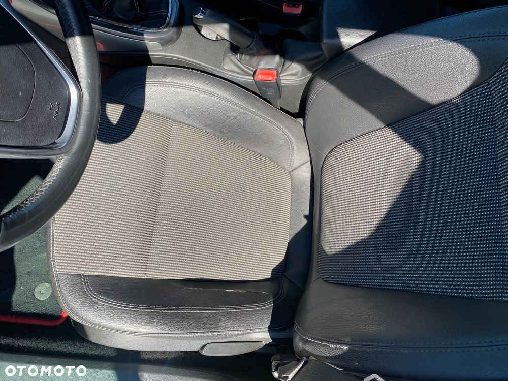 Opel Astra 1.7 CDTI Cosmo S&S - 36