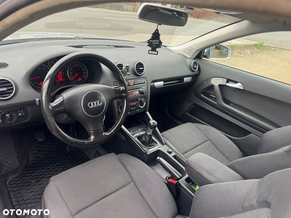 Audi A3 3-drzwiowe 1.6 S Line Sportpaket plus - 11