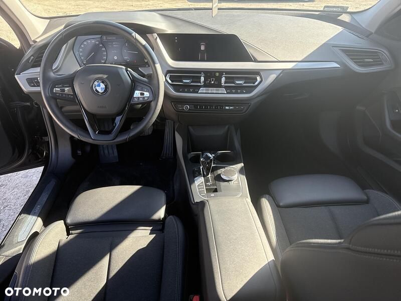 BMW Seria 1 118i - 21
