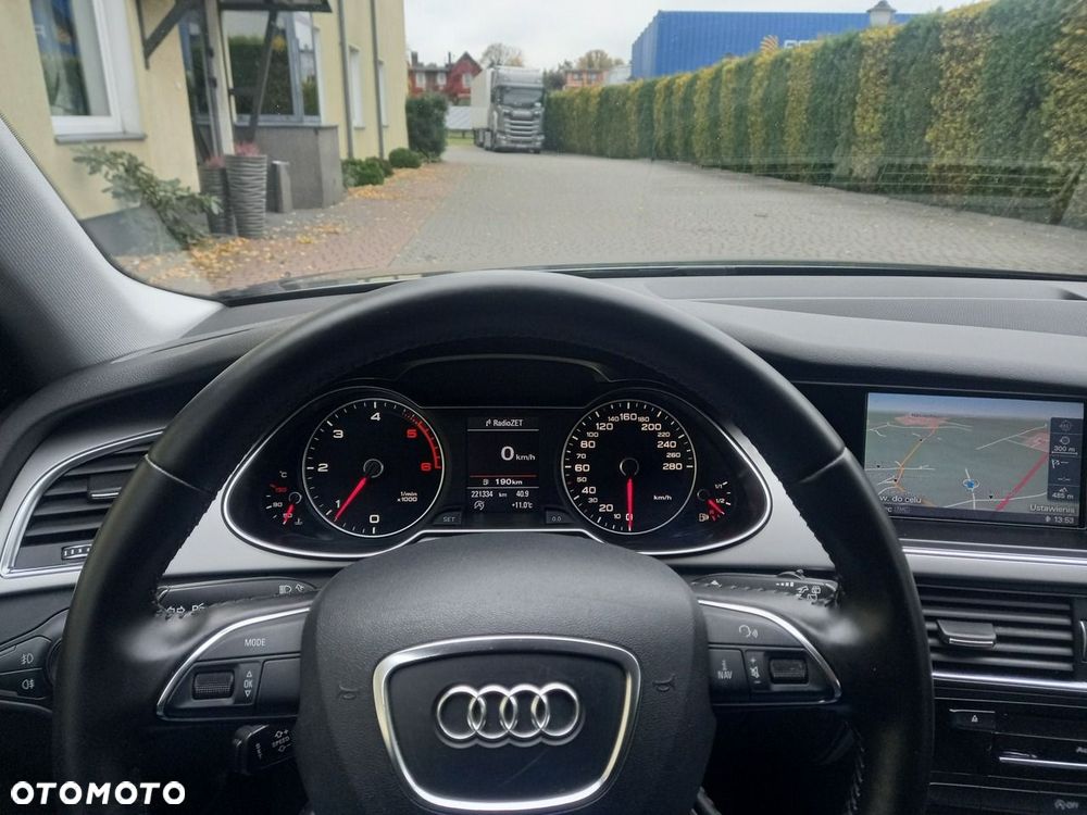 Audi A4 Avant - 32