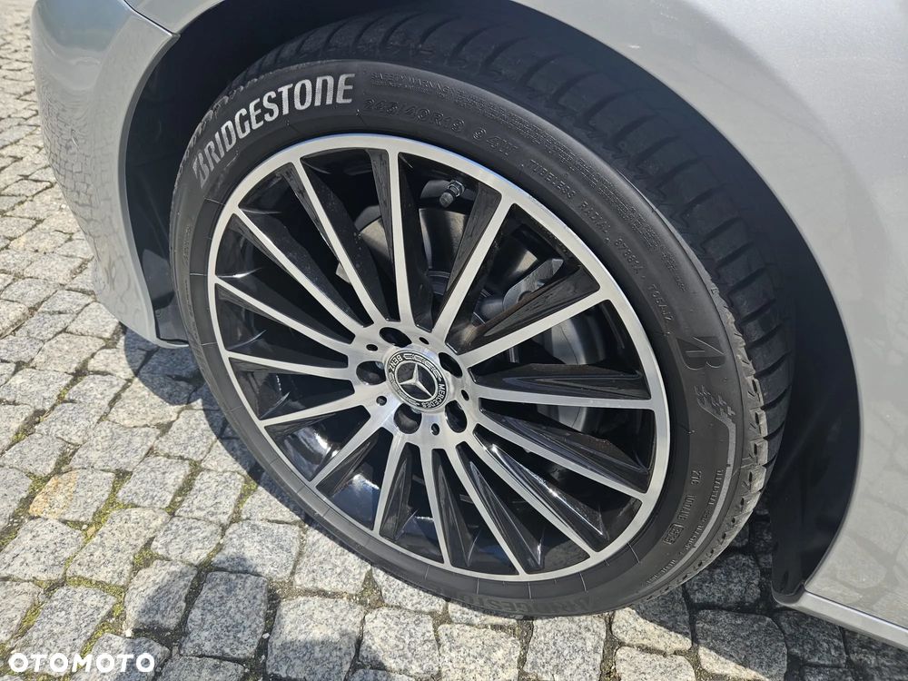 Mercedes-Benz Klasa E 220 d 9G-TRONIC - 13