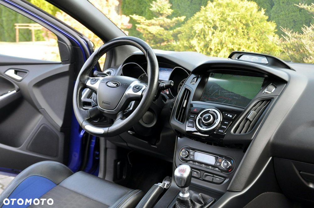 Ford Focus - 26