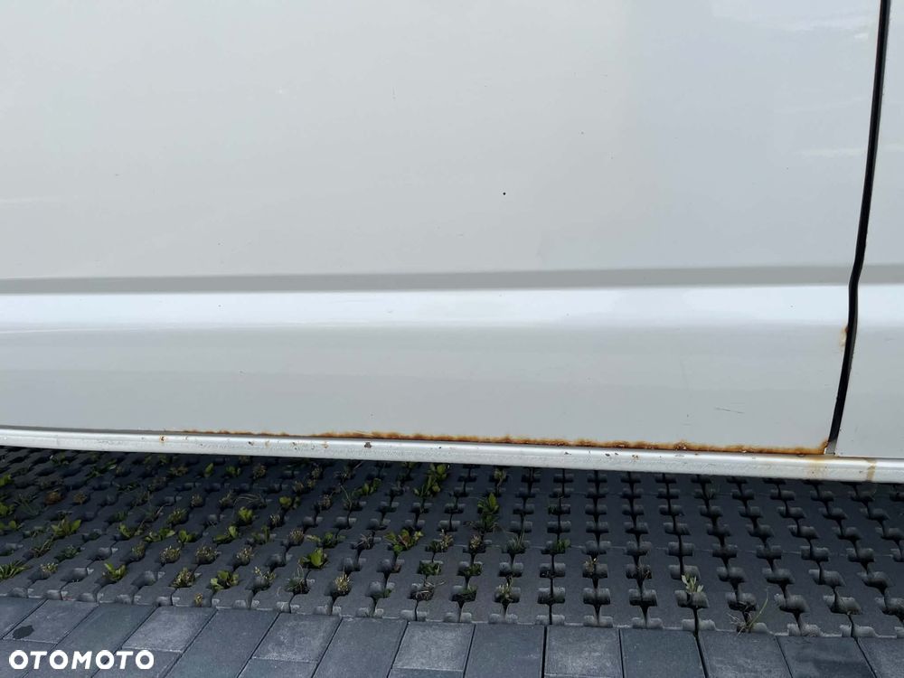 Volkswagen Transporter - 18