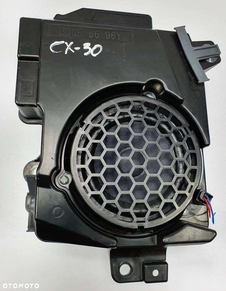 GŁOŚNIK SUBWOOFER LEWY MAZDA CX-30 BDGF6696Y - 1