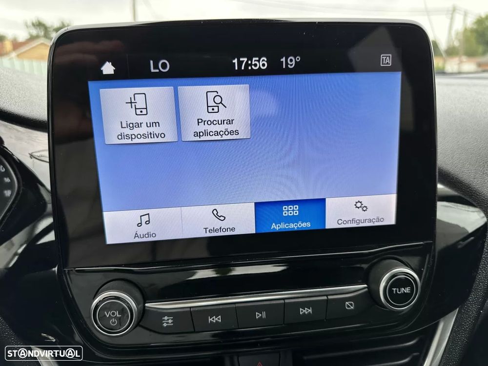 Ford Fiesta 1.0 EcoBoost Hybrid S&S TITANIUM - 36