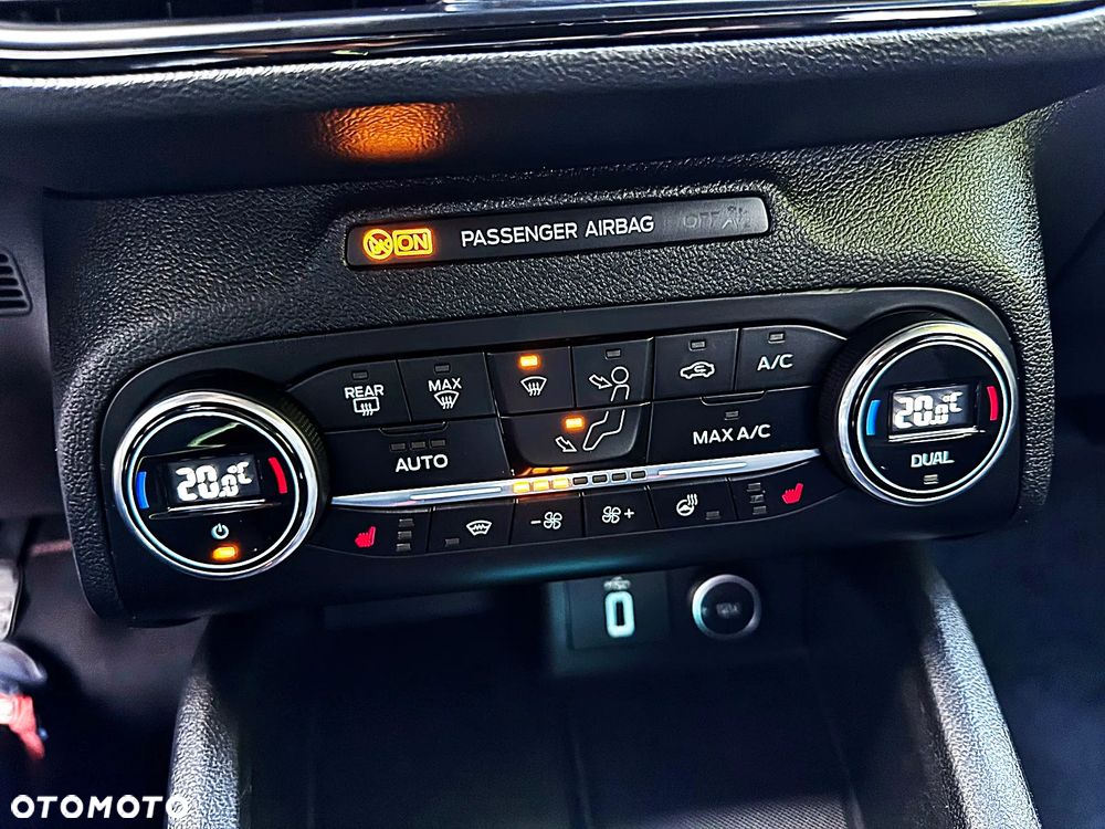 Ford Focus 1.5 EcoBoost ST-Line Black ASS - 32