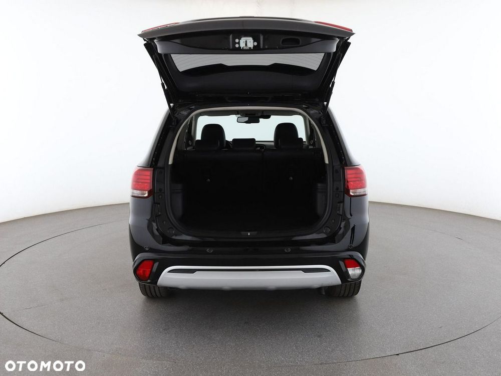 Mitsubishi Outlander 2.4 4WD - 21