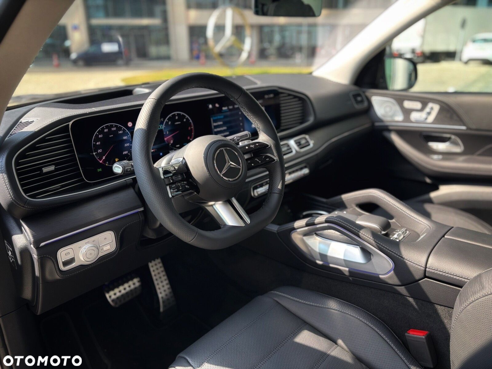 Mercedes-Benz GLS - 17