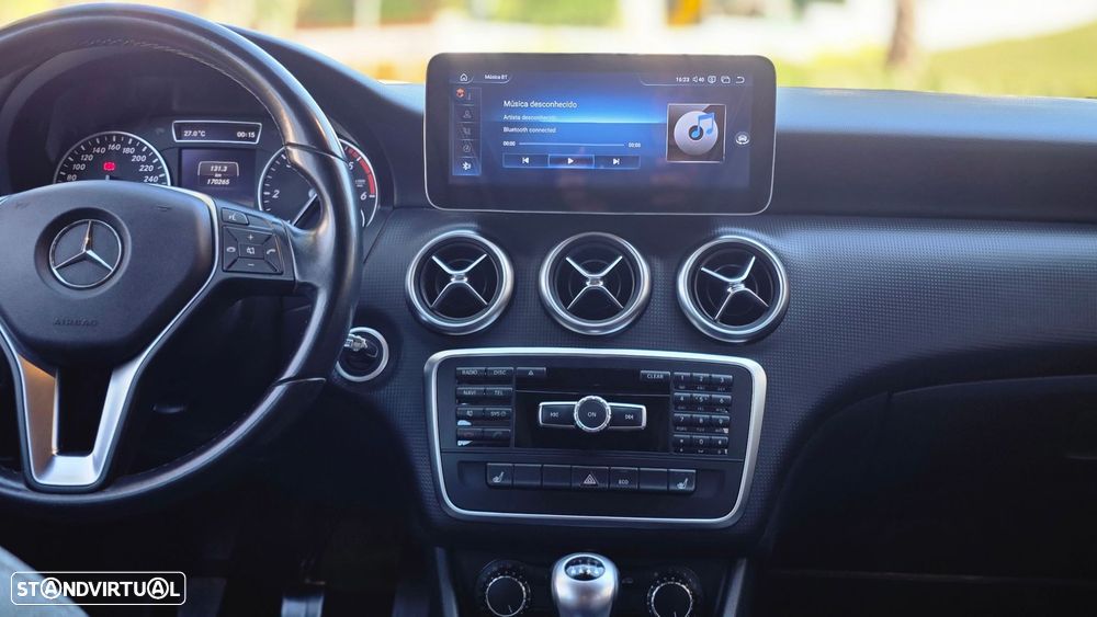 Mercedes-Benz A 180 d Urban - 30