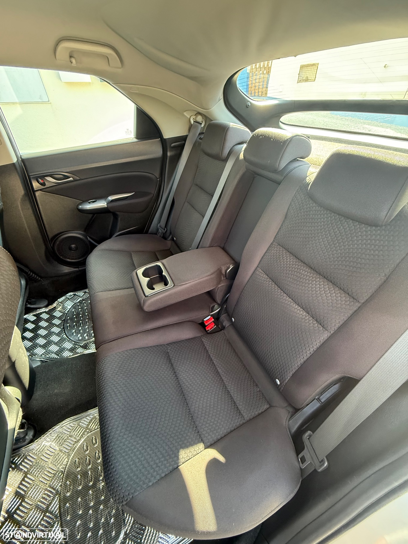 Honda Civic 1.4 i-VTEC Comfort - 6