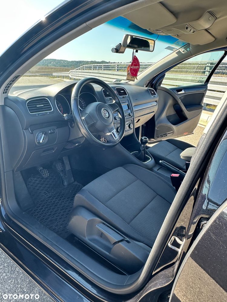 Volkswagen Golf - 12