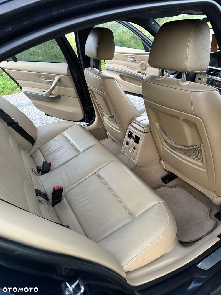 BMW Seria 3 - 12