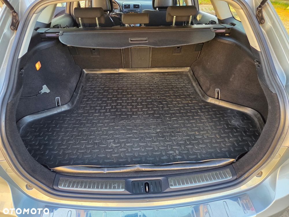 Toyota Avensis 2.0 D-4D Sol - 18