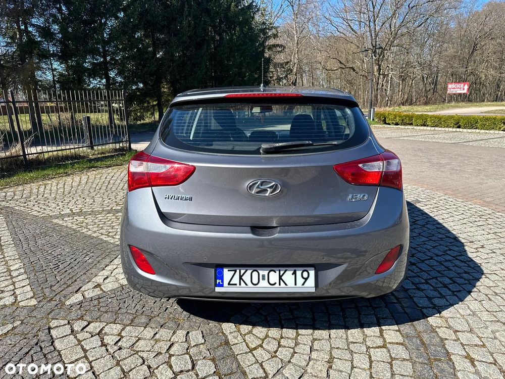 Hyundai i30 i30cw 1.6 CRDi Intro Edition - 3