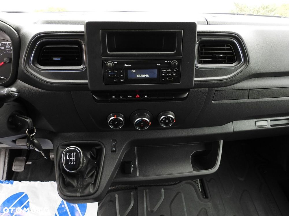 Renault MASTER  PLANDEKA 10 PALET WEBASTO TEMPOMAT LEDY PNEUMATYKA KLIMATYZACJA  165KM - 34