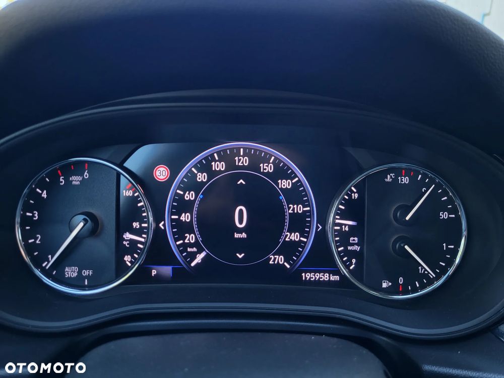 Opel Insignia - 8