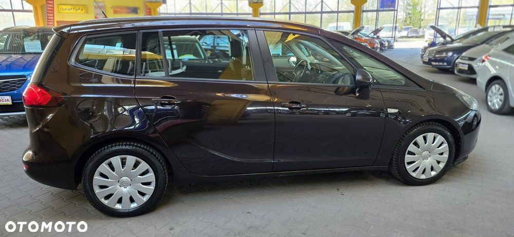Opel Zafira - 9