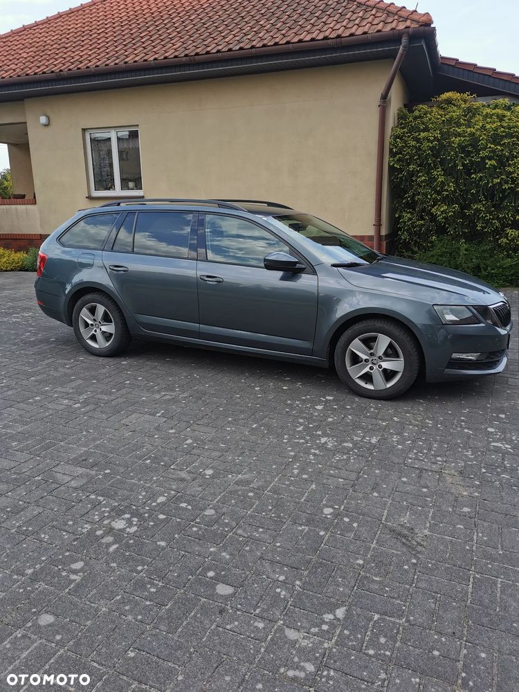 Skoda Octavia 1.6 TDI Ambition - 11