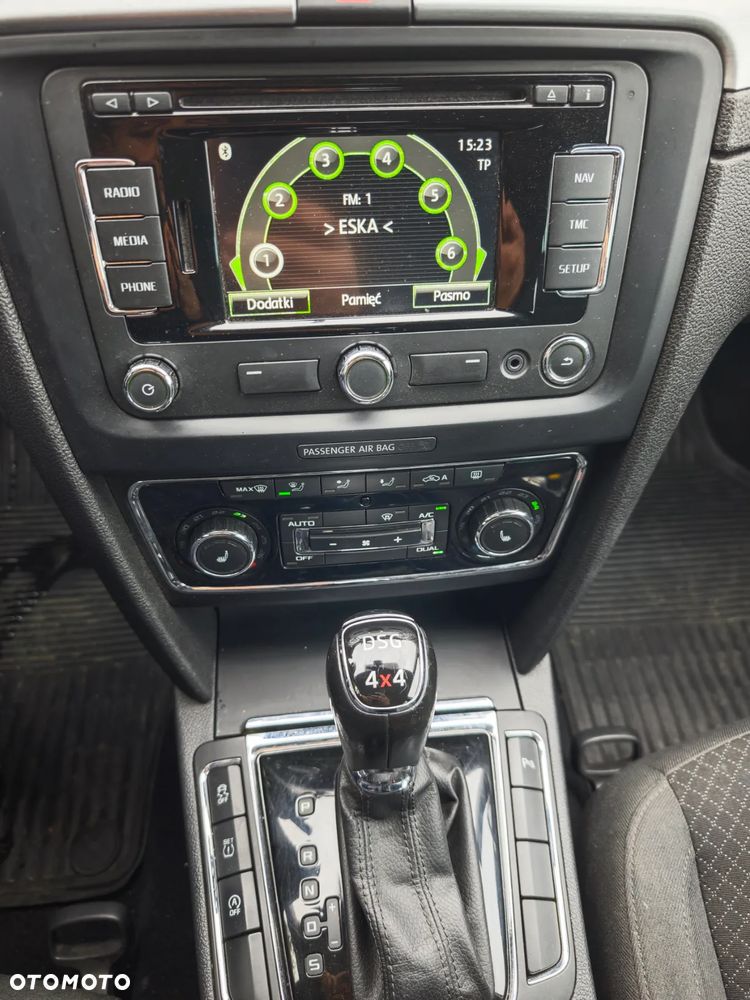 Skoda Superb 2.0 TDI 4x4 Ambition DSG - 8