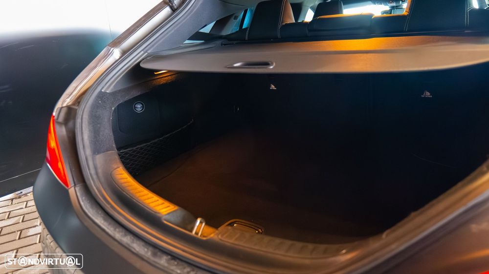 Mercedes-Benz CLA 200 d Shooting Brake Urban Aut. - 9