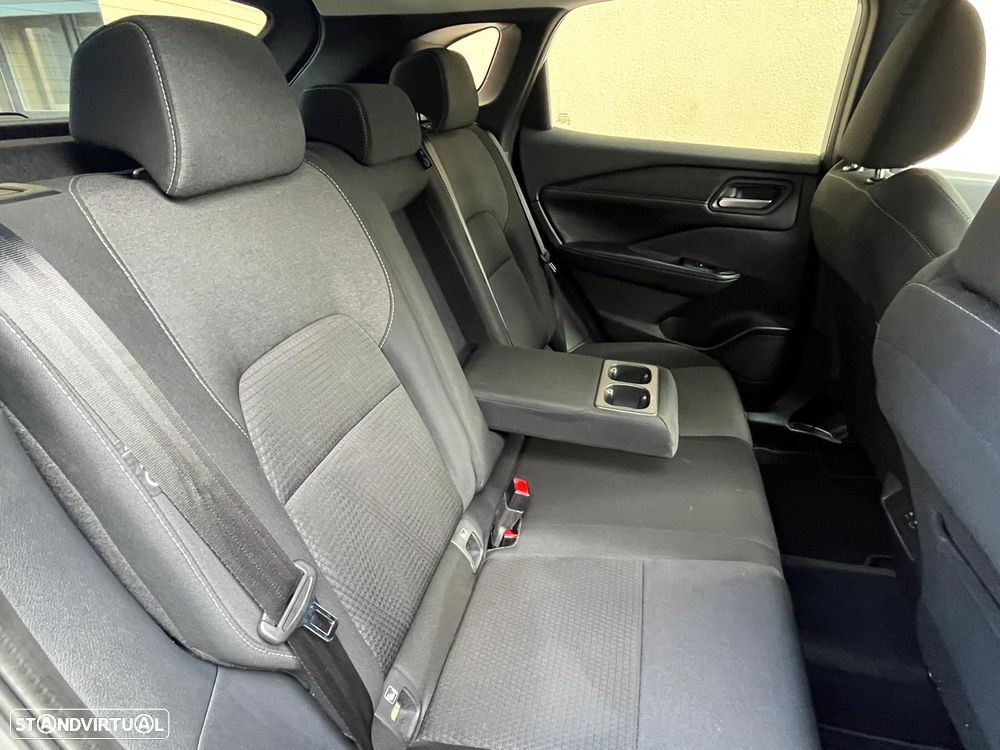 Nissan Qashqai 1.3 DIG-T N-Connecta LED - 11