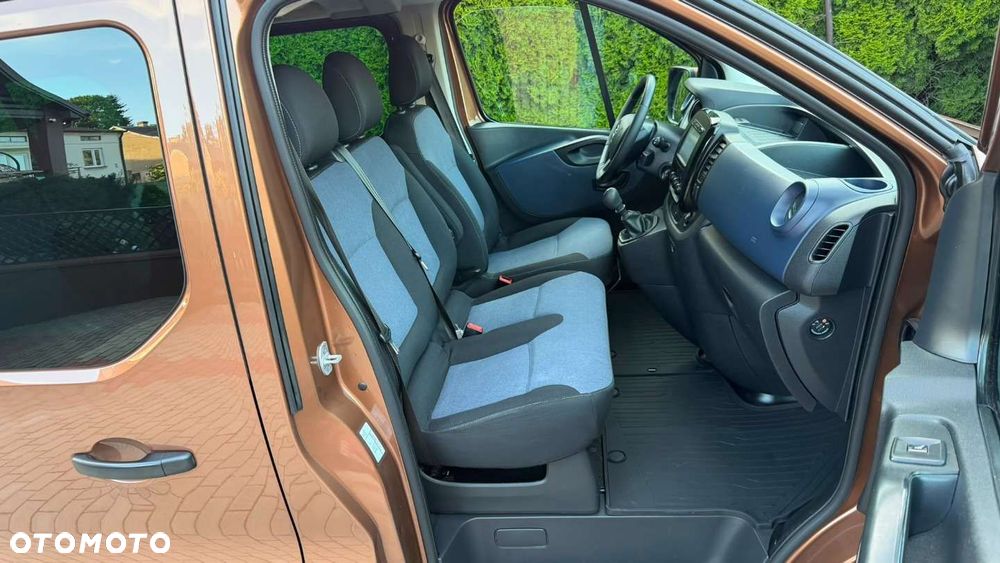 Opel Vivaro - 12