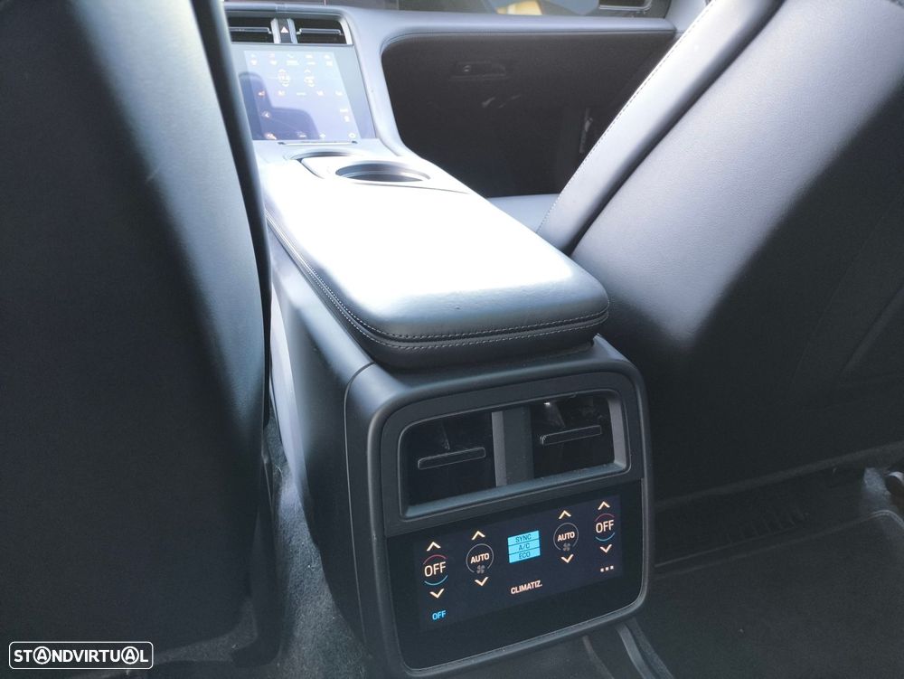 Porsche Taycan 4S - 26