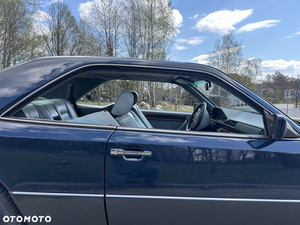 Mercedes-Benz W124 (1984-1993) - 11