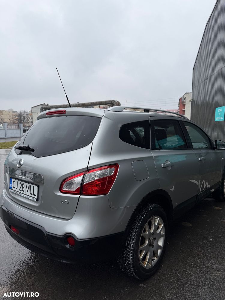 Nissan Qashqai+2 - 1