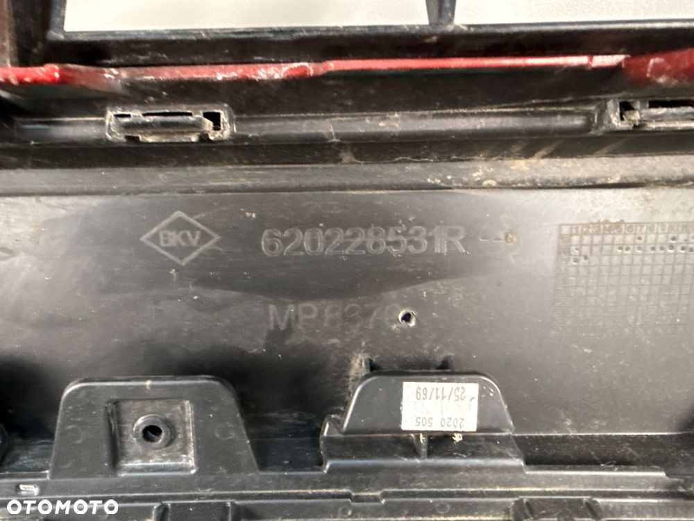 Zderzak przedni Przód Dacia Sandero III 620228531R - 8
