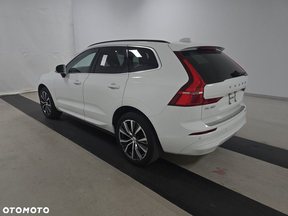Volvo XC 60 B5 B Geartronic Momentum Pro - 4