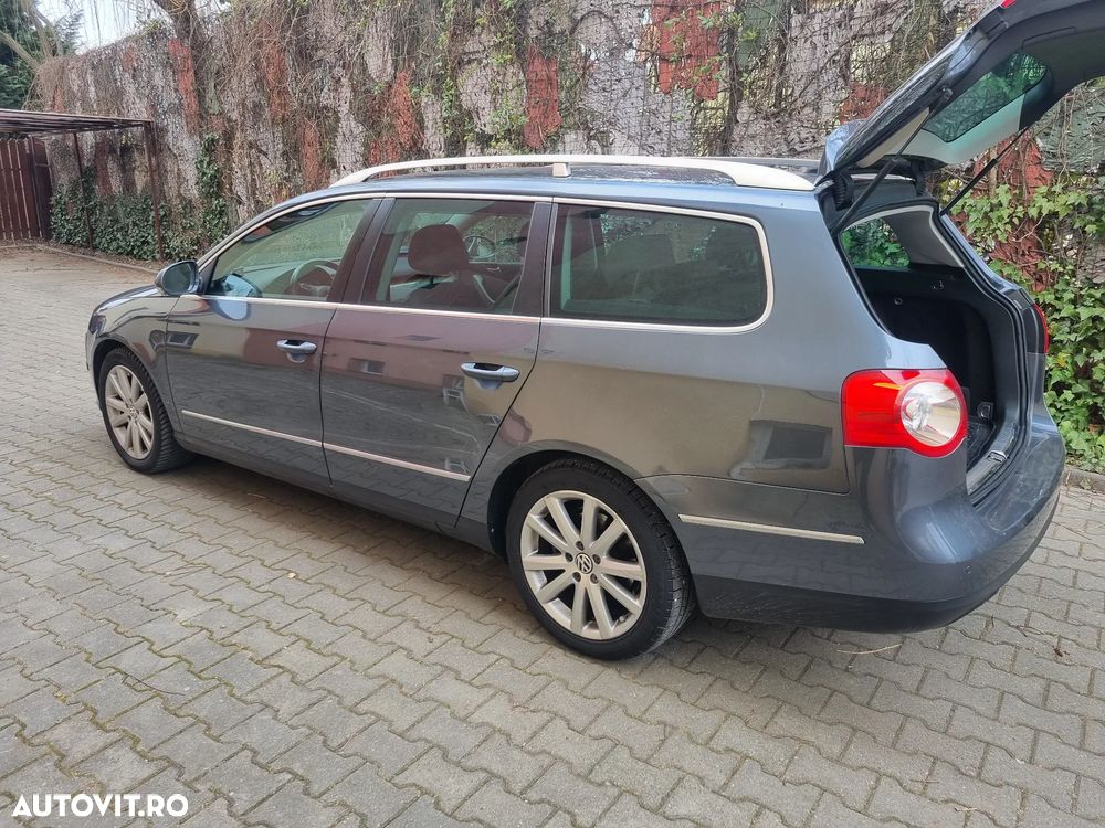 Volkswagen Passat - 1
