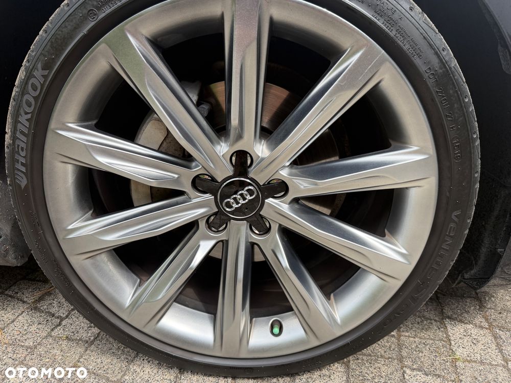 Audi A4 Avant 40 TDI S tronic S line - 14