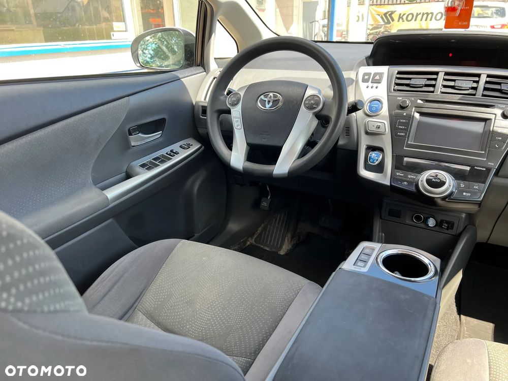 Toyota Prius+ - 13