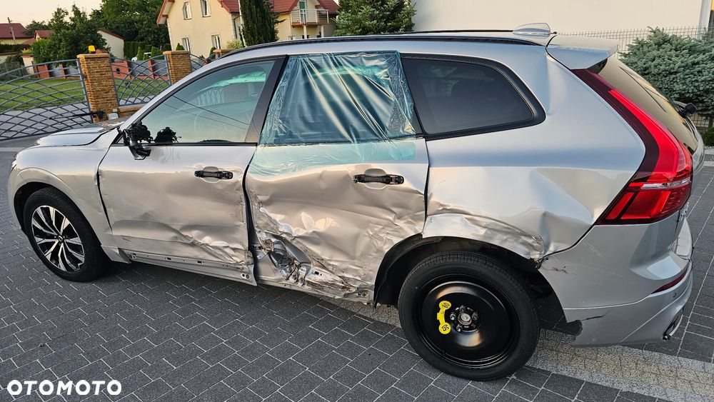 Volvo XC 60 B4 D AWD Plus Dark - 11