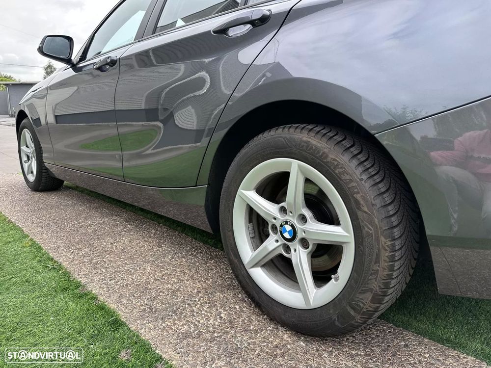 BMW 116 d Sport Line - 19