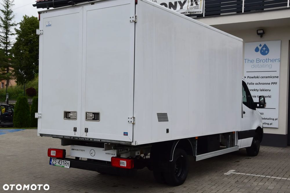 Mercedes-Benz Sprinter 519 CDI  Kontener Na bliźniaku , Automatyczna skrzynia 190 KM, Salon PL   Na gwarancji - 24