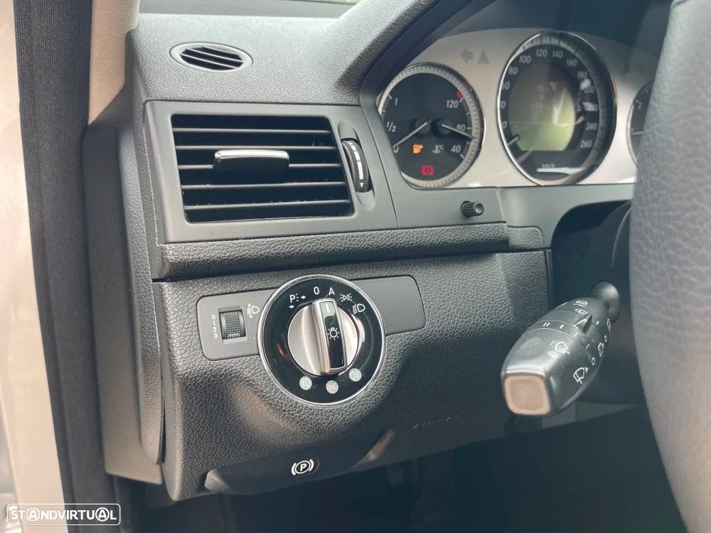 Mercedes-Benz C 200 CDi Avantgarde - 29
