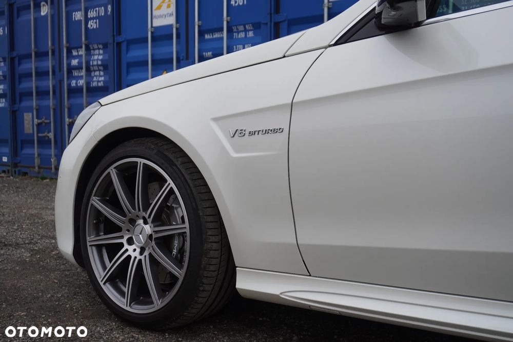 Mercedes-Benz Klasa E 63 AMG 4Matic AMG Speedshift MCT - 24