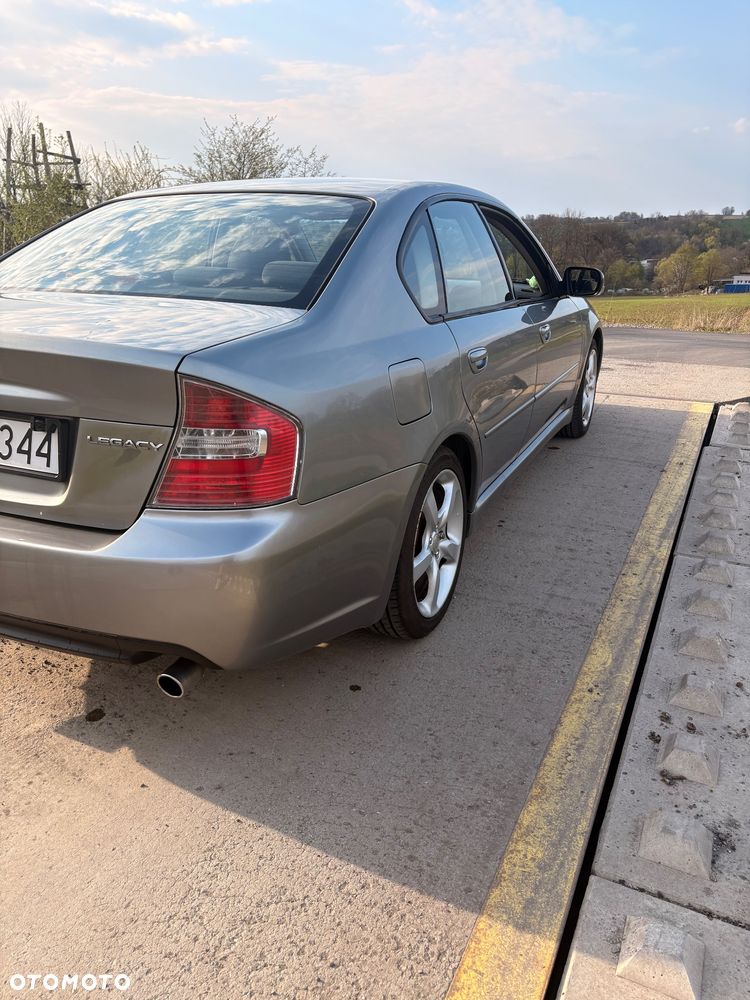 Subaru Legacy - 5