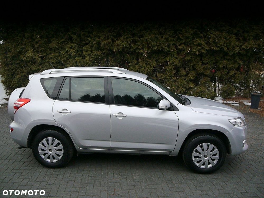 Toyota RAV4 2.2 D-4D 4x4 Sol - 11