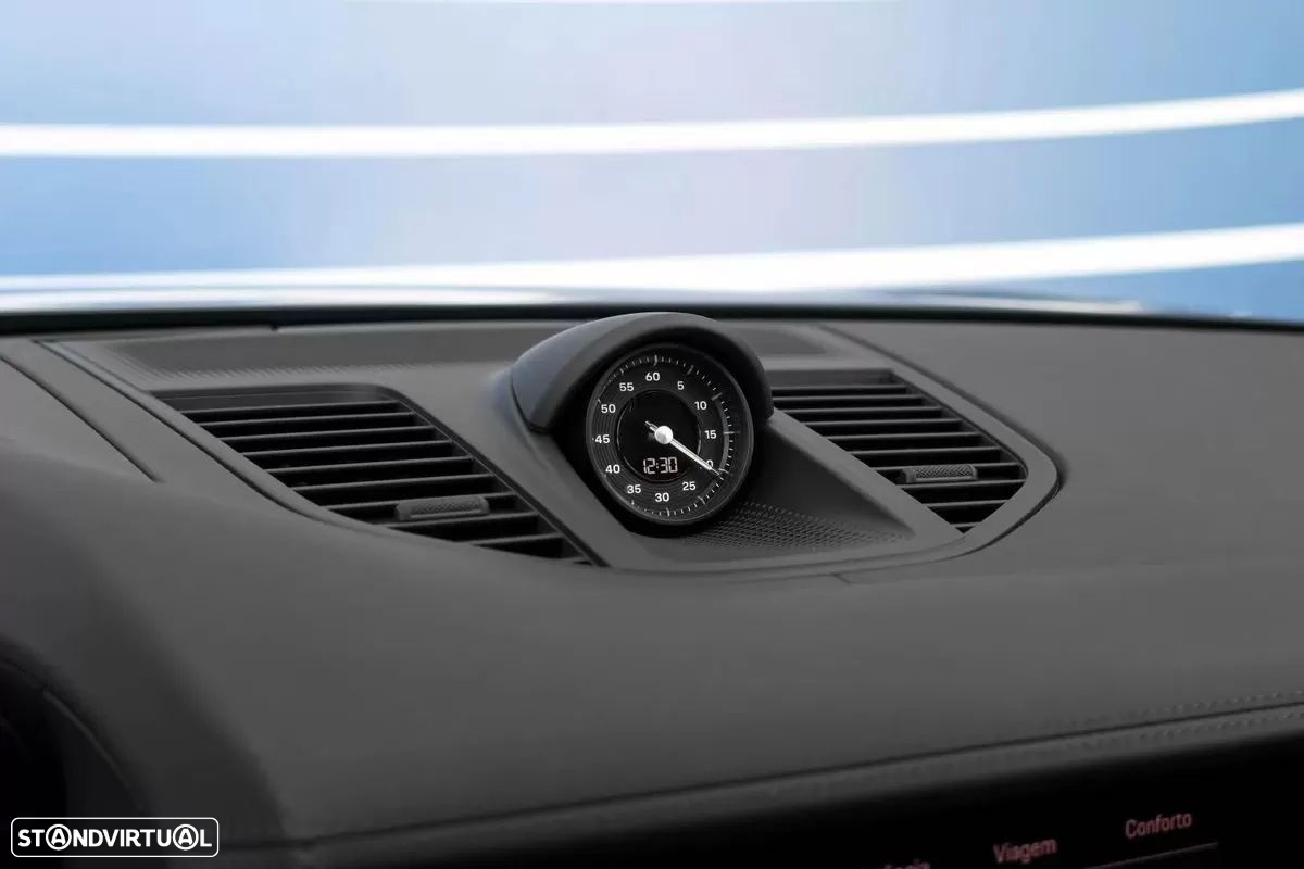 Porsche Panamera 4 E-Hybrid - 18