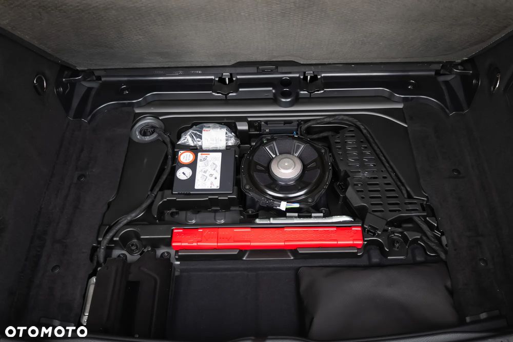 Mercedes-Benz Klasa B 250 4Matic 7G-DCT AMG Line - 15