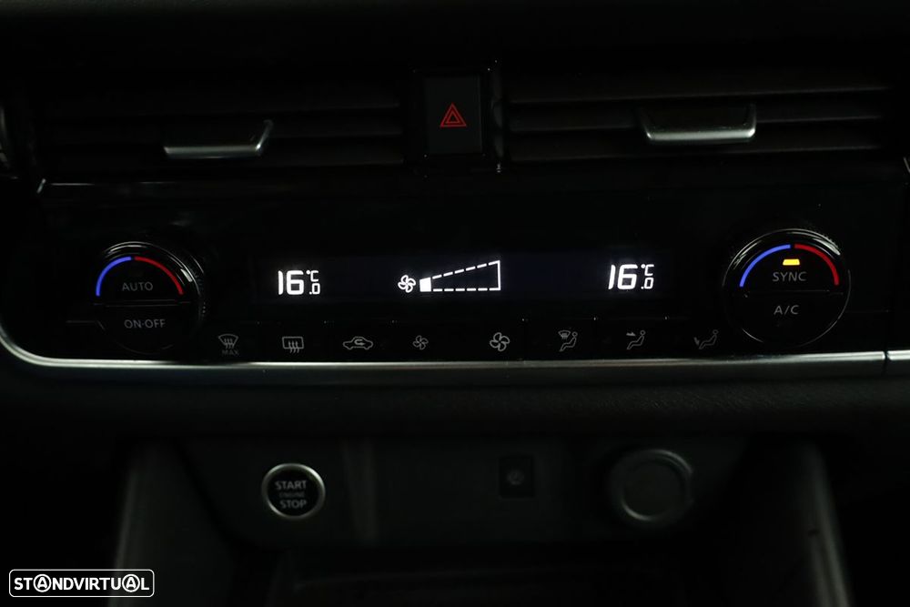 Nissan Qashqai 1.3 DIG-T N-Connecta Xtronic - 13