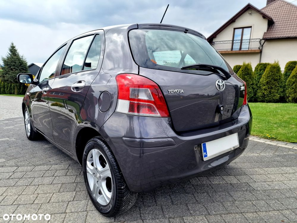 Toyota Yaris 1.33 Prestige - 3